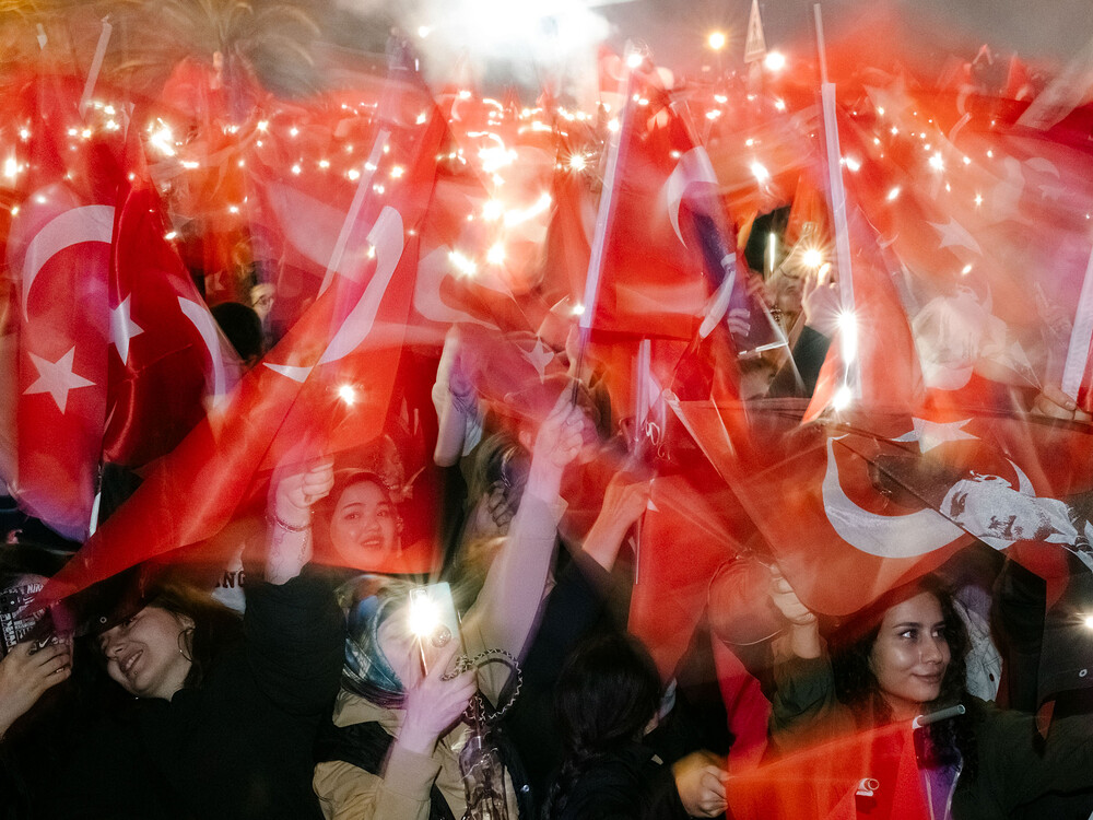 TURKEY. Istanbul. 31 March 2024. Istanbul erupted in jubilation after opposition candidate Ekrem Imamoglu's historic victory in the March 31 municipal election. Turkey’s main opposition party CHP ( Republican Peoples Party) won the polls across Turkey, handing a major defeat to Erdogan's AKP after 22 years in power.