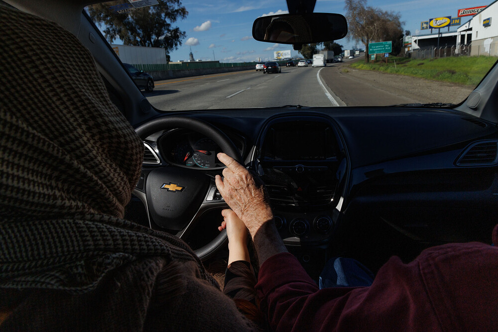 Gil Howard, a retired professor who happened upon a second career as a driving instructor, helps Khalida Noori to stay centered in a highway lane, in Modesto, Calif., Feb. 21, 2024. (Rachel Bujalski/The New York Times) Gil Howard, a retired professor who happened upon a second career as a driving instructor, helps Khalida Noori to stay centered in a highway lane, in Modesto, Calif., Feb. 21, 2024. (Rachel Bujalski/The New York Times)