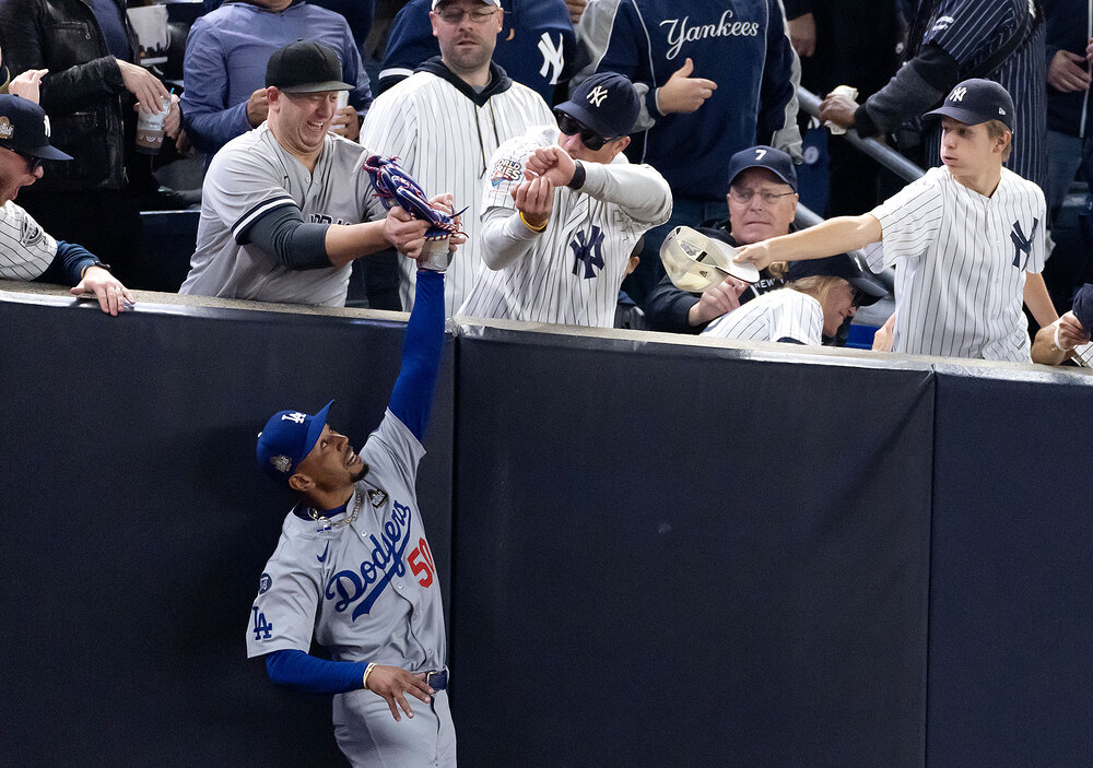 World Series - Los Angeles Dodgers v New York Yankees - Game 4 World Series - Los Angeles Dodgers v New York Yankees - Game 4