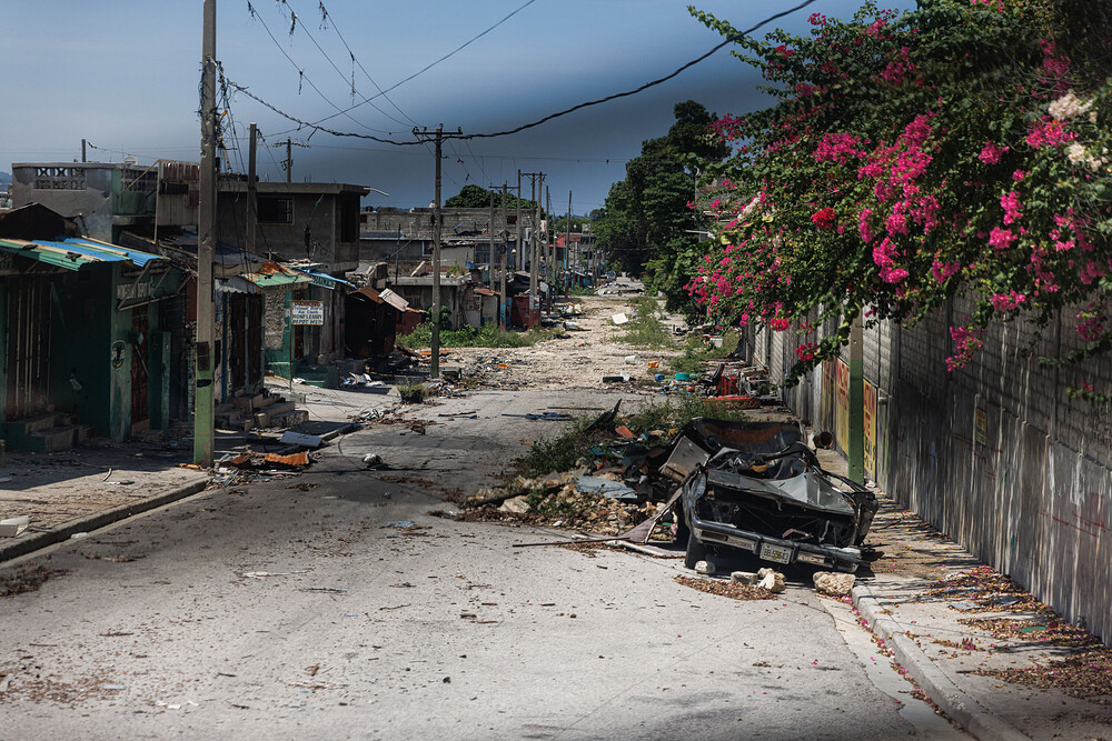 A view of downtown Port-au-Prince, Haiti, from a Kenyan security force patrol vehicle, Sept. 25, 2024. (Adriana Zehbrauskas/The New York Times) A view of downtown Port-au-Prince, Haiti, from a Kenyan security force patrol vehicle, Sept. 25, 2024. (Adriana Zehbrauskas/The New York Times)